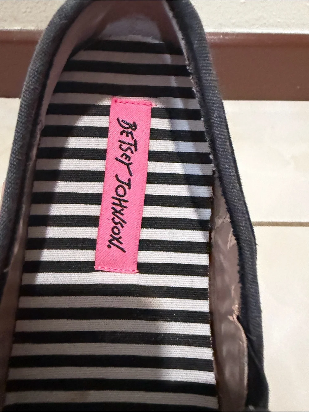Betsey Johnson Black Slip-On Sneakers with Gold Bee Embroidery & Red Heart